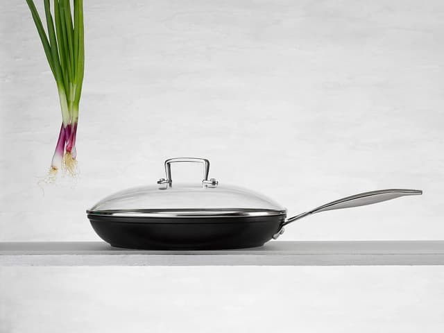 Thumbnail 3 de Le Creuset Tapa de Cristal 30 cm Plateada y Transparente 🥘