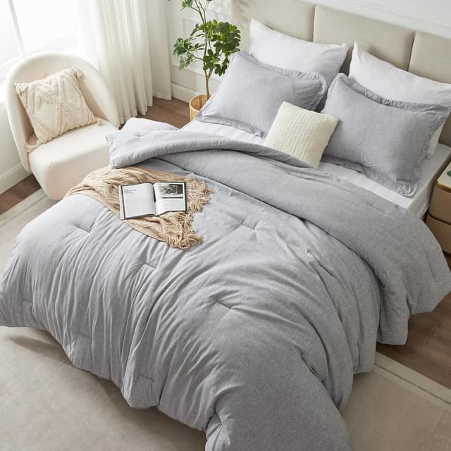 Detalle de CozyLux Queen Comforter Set (3-Piece) in Light Gray, Double-Brushed Microfiber Cationic Dyeing