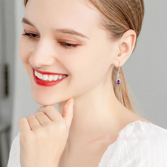 Detalle 2 de WOVEE Ohrringe Silber 925 hängend mit AAA-Zirkonia und Amethyst – lange Hängeohrringe