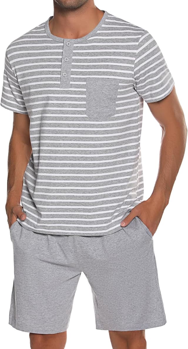 Detalle de Leversic Herren-Schlafanzug kurz aus Baumwolle mit Kontraststreifen – Sommer-Pyjama Set