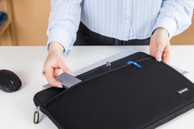 Thumbnail 19 de BlueBuilt Laptophülle 36 cm 15 Zoll M Schwarz + Tradendum Maus