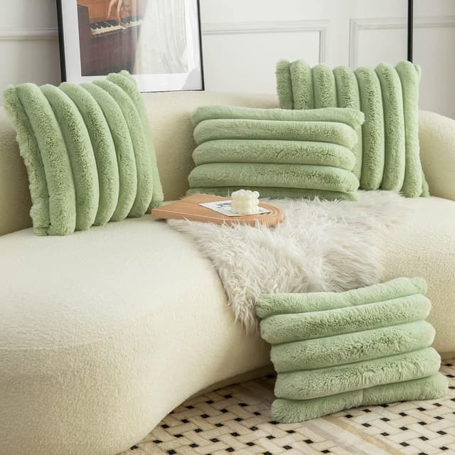 Detalle 2 de Neelvin Green Faux Fur Cozy Striped Throw Pillow Covers (20x20 inch) – Set of 2