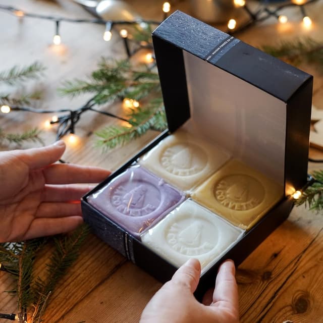 Thumbnail 3 de La Corvette Les Pavés Marseillais Cofre 4 x100g