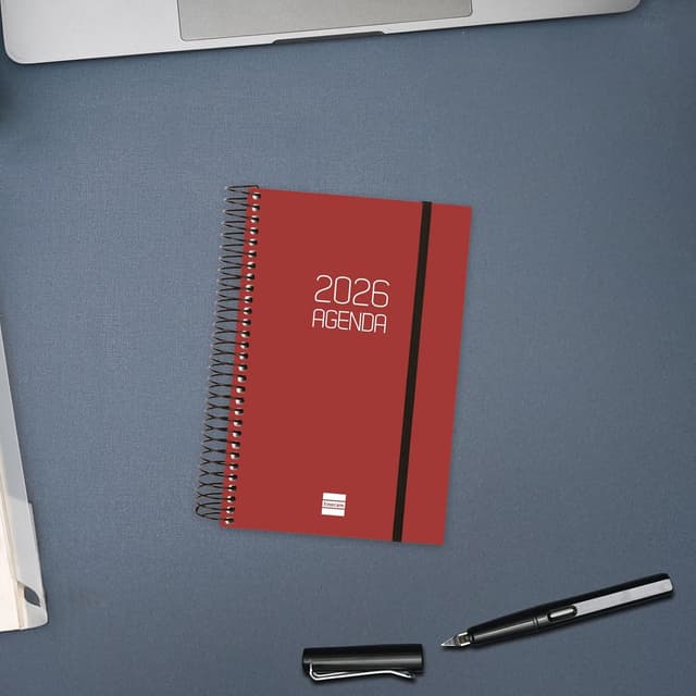 Detalle 2 de Finocam Agenda Espiral 2026 1 Día Página Burdeos