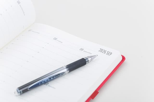 Detalle 2 de Tangible Stationery 2026 A5 Week-to-View Diary 📔