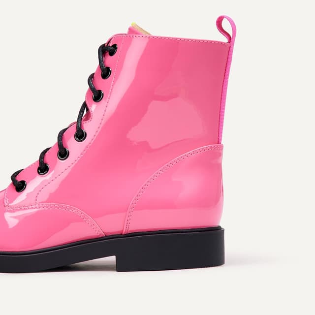 Detalle de Amazon Essentials Girl’s Combat Boots With Zip