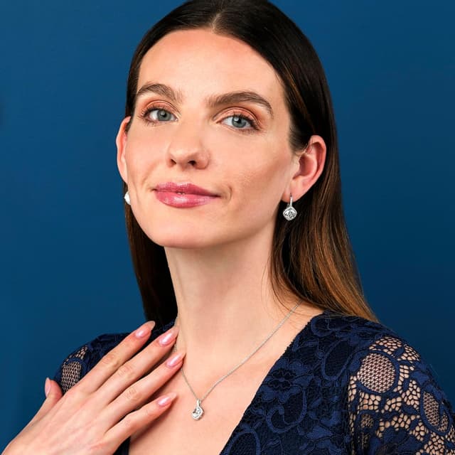 Detalle de Diamond Treats boucles d’oreilles pendantes en argent 925, pierres taille coussin (blanches ou colorées)