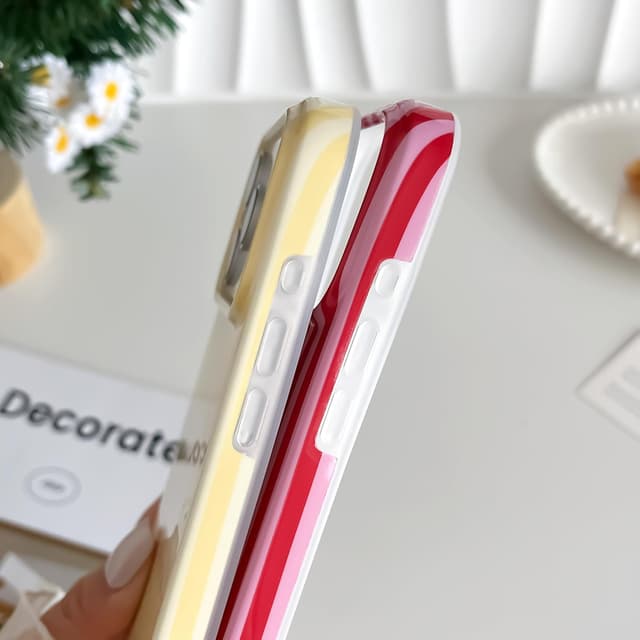 Detalle 2 de SmoBea Cute Striped Case for iPhone 17 Pro Max (Soft TPU Slim Shockproof) – Yellow