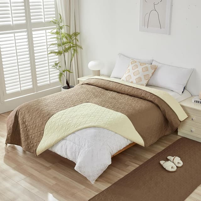 Detalle de Housse de canapé imperméable Taiyang 100% imperméable, antidérapante (marron métallisé) 208-208 cm