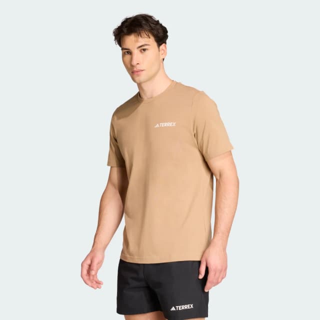 Detalle de Camiseta adidas Terrex Graphic marrón