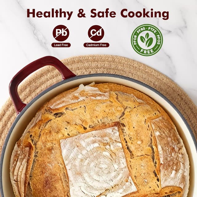 Detalle 2 de SENSARTE Enameled Cast Iron Dutch Oven (5.5 Quart) Red with Lid, Dual Handles, Trivet & Cotton Potholders