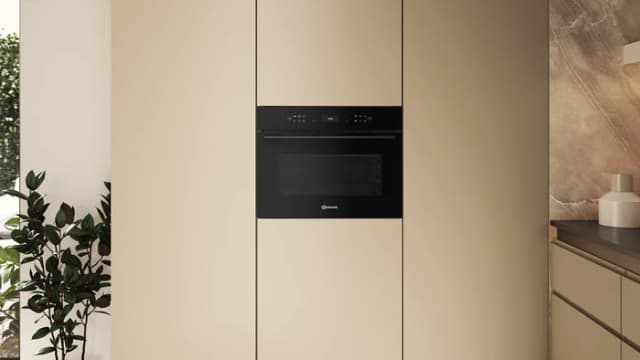 Thumbnail 2 de Bauknecht BCW7O7HTSK Einbau Kombi-Mikrowelle