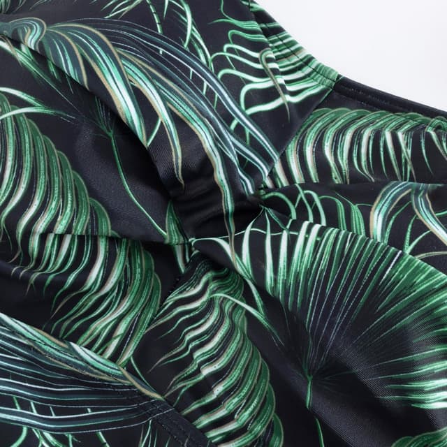 Detalle 2 de Aidotop Women’s One Piece Swimsuit with Tummy Control and Ruched Tribal Style