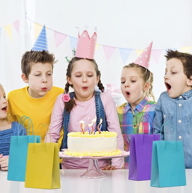 Thumbnail 6 de NADSSJL 30-Pack Kraft Paper Party Bags with Handles, Stickers & DIY Craft Use (15 x 21 x 8 cm)