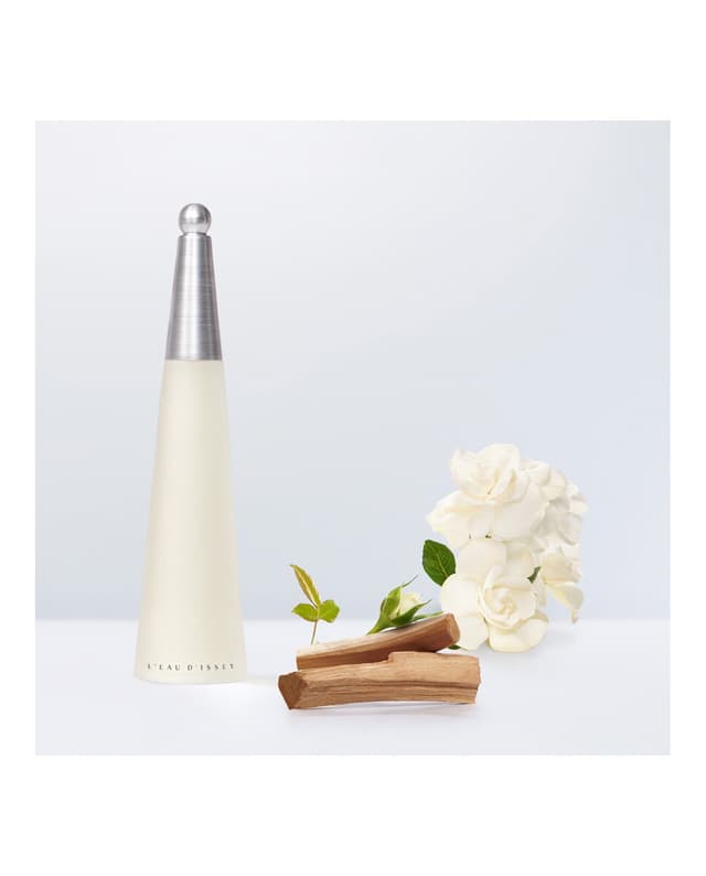 Thumbnail 2 de Issey Miyake L'Eau d'Issey perfume 50 ml