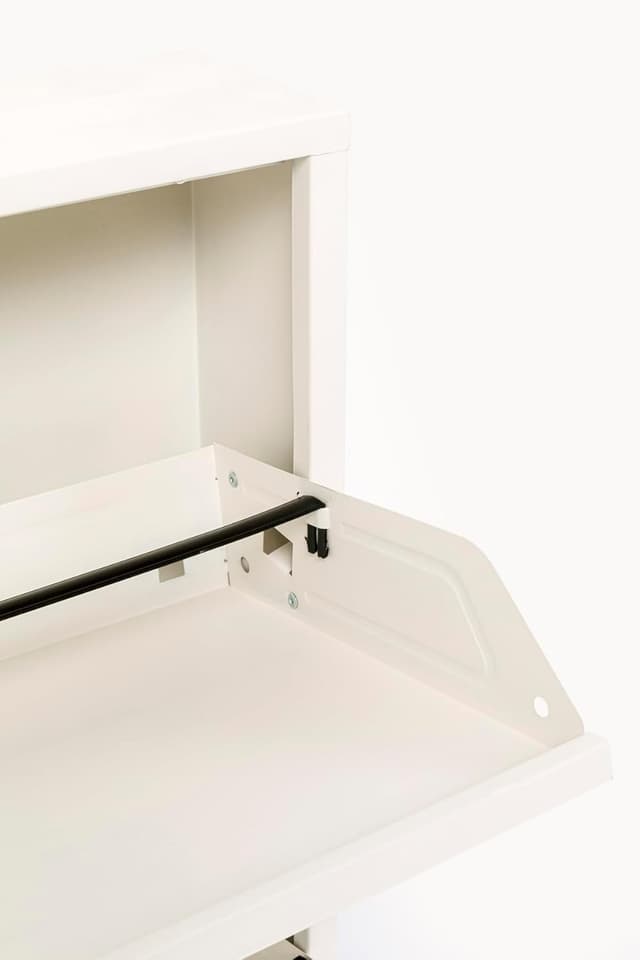 Detalle 2 de Kare Scarpiera Caruso crema con 3 scomparti basculanti, fino a 6 paia