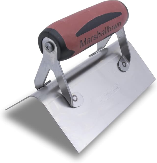 Detalle de Marshalltown M68SSD stainless steel corner trowel (rounded) for outside corners