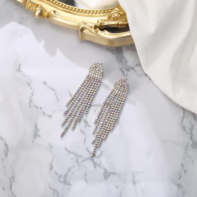 Detalle de Boucles d’oreilles longues gouttes en cristal autrichien Clearine (ton d’argent) à strass