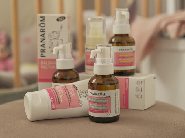 Detalle 2 de PranaBB Olio da massaggio Sonno Pranarom (30 ml) con essenze di Mandarino, Arancia, Lavanda e Camomilla