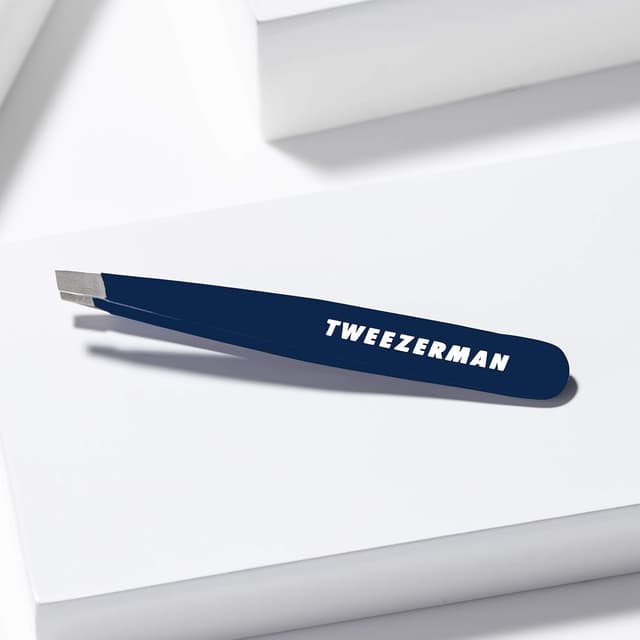 Thumbnail 4 de Tweezerman Exclusive Evening Blue Mini Slant Tweezer