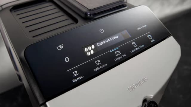 Thumbnail 1 de Siemens EQ300 TF303E07 Kaffeezubereitung