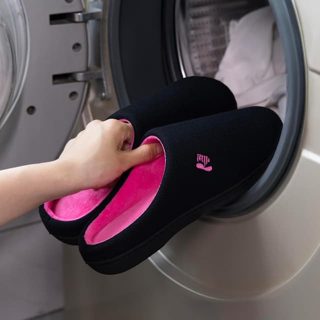 Detalle de RockDove Women’s Original Two-Tone Memory Foam Slipper