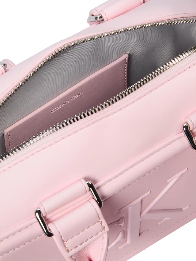 Detalle de Calvin Klein Bold CK bauletto crossbody