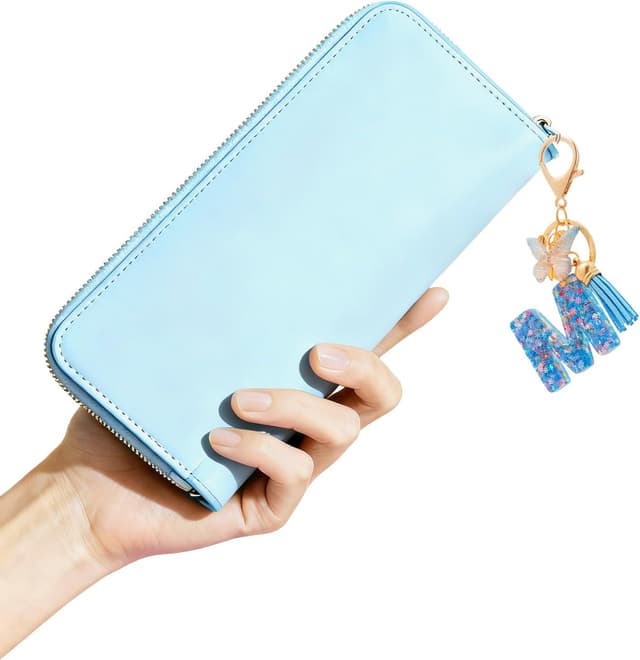 Detalle de CHUQING Schlüsselanhänger mit Anfangsbuchstaben „Mädchen“ und Schmetterling