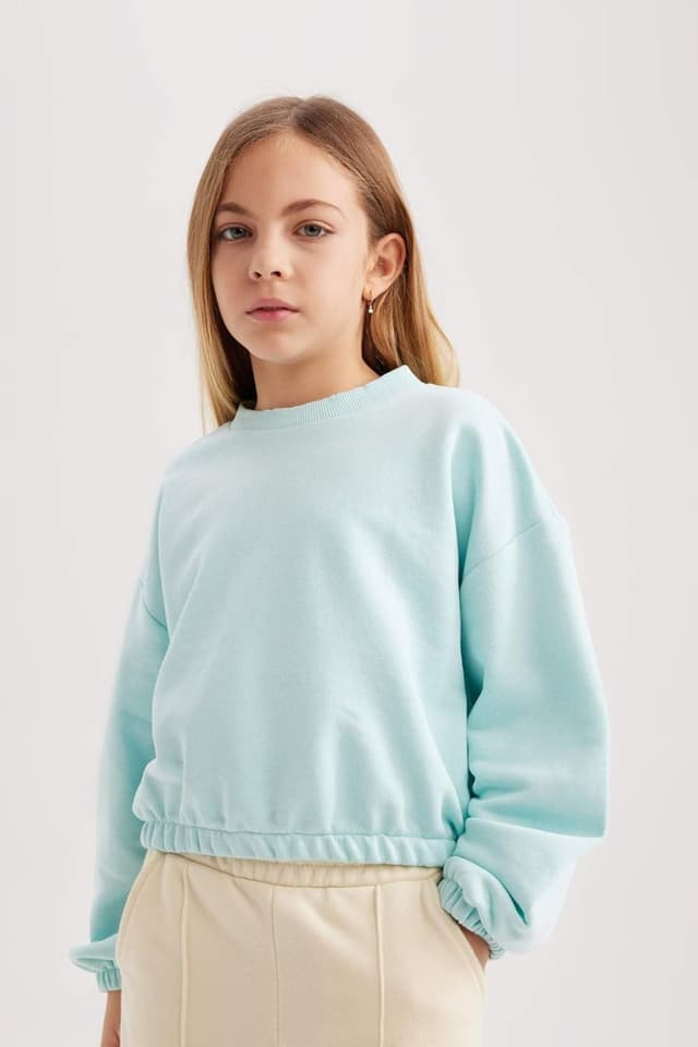 Detalle de DeFacto Mädchen B7788a8 Sweatshirt – warmer Fleece-Pullover für kalte Tage