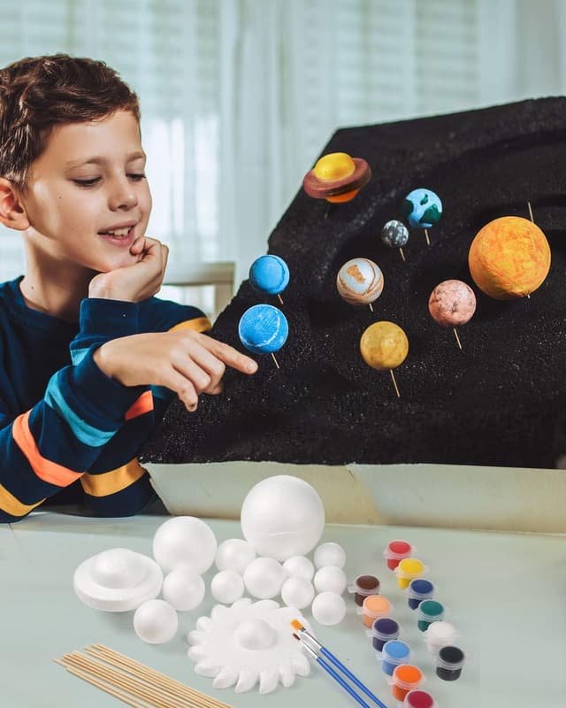 Detalle de Pllieay Solar System Model Foam Ball Kit (14 Foam Balls, Bamboo Sticks, Color Pigments, Brushes)