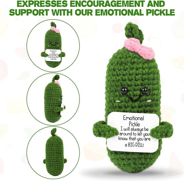 Detalle de Hoedia Emotional Pickle Small Crochet Plush Galentines Valentine’s Day Gift