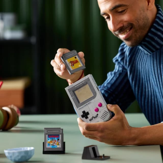 Detalle de LEGO Game Boy 72046 – Retromodell zum Bauen und Ausstellen
