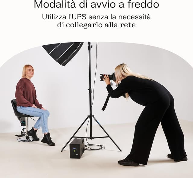 Detalle 1 de Green Cell PowerProof UPS 2000VA 1200W