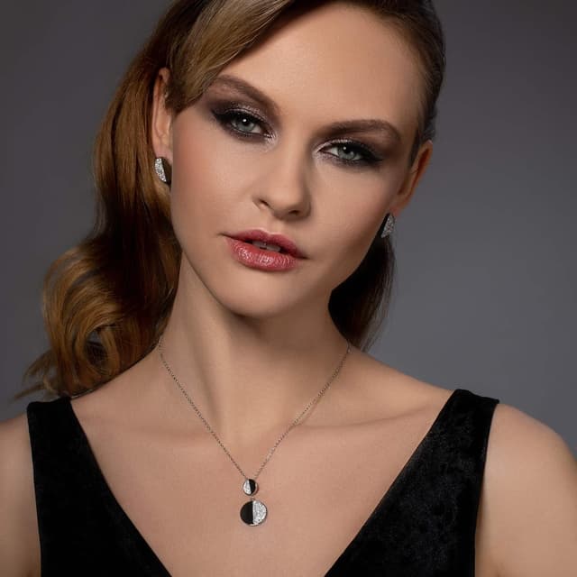 Detalle de Namana Boucles d’Oreilles Disque pour femme — grandes boucles rondes en acier inoxydable, cristaux Swarovski