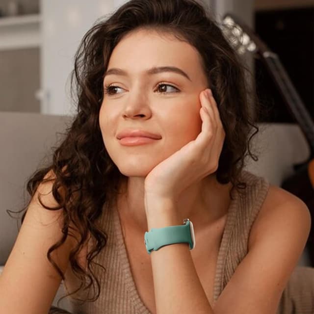 Detalle 2 de CeMiKa 6 Pack Sport Straps for Apple Watch (silicone) – compatible 38mm–49mm