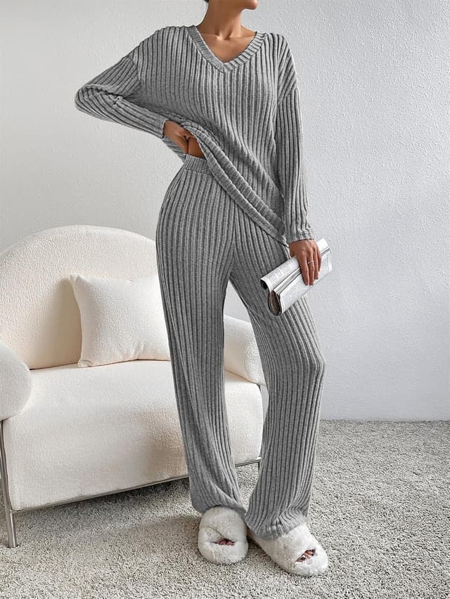 Detalle de SotRong ribbed lounge wear co-ord set for women (2-piece tracksuit / pyjama set)