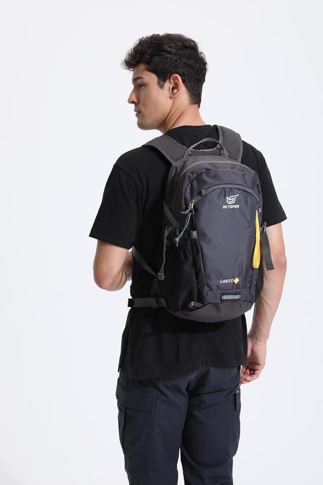 Detalle de SKYSPER Small Hiking Backpack 20L