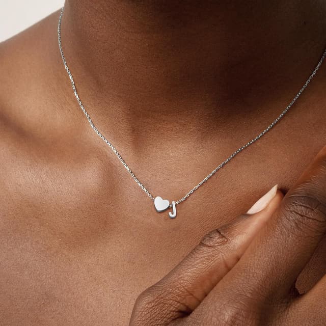 Detalle de RMMD Herz Goldkette mit Buchstaben – 18K Gold/Weißgold vergoldet, Damen Halskette personalisierbar