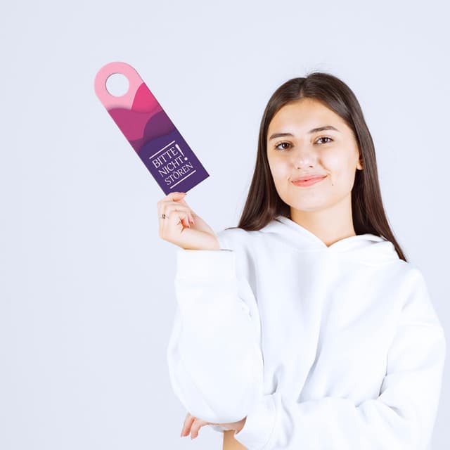 Detalle 2 de Bitte Nicht stören Türhänger Purple Waves 8x27 cm