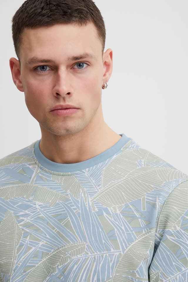 Detalle de Blend Herren Sweatshirt Pullover 20715350 mit Rundhalsausschnitt und Blumen-Allover-Print