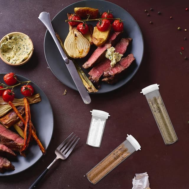 Detalle 2 de FINEASY Mini Salzstreuer-Set mit Deckel (10 Stück) für unterwegs – Salz & Pfeffer Streuer klein mit Trichter