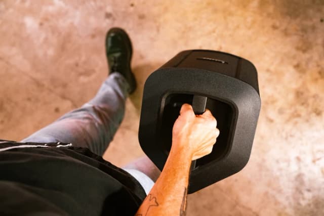 Thumbnail 11 de Bose S1 Pro Plus Schwarz: mobiler PA-Lautsprecher für Musik, Mikrofon und mehr