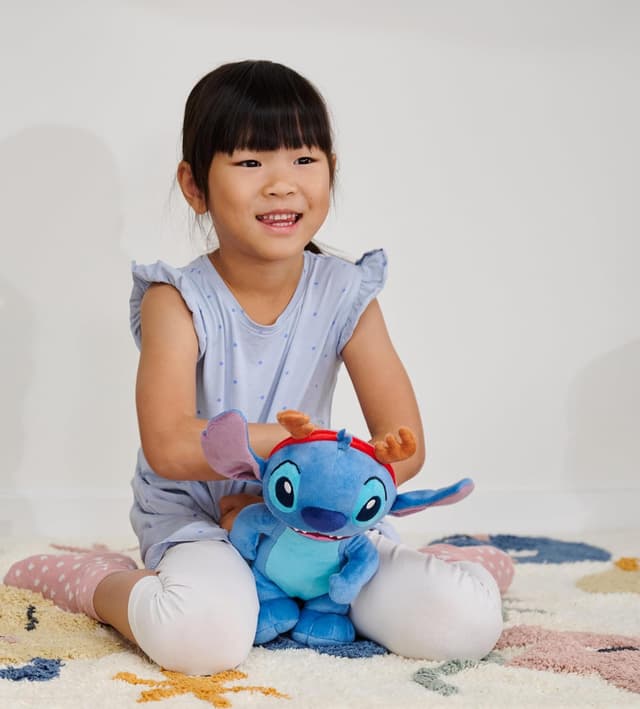 Detalle 2 de Peluche Disney Stitch Simba 25 cm (6315870696) – douce pour les premiers mois