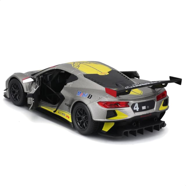 Detalle de Bburago Chevrolet Corvette 2022 die-cast replica (1:24 scale) in yellow