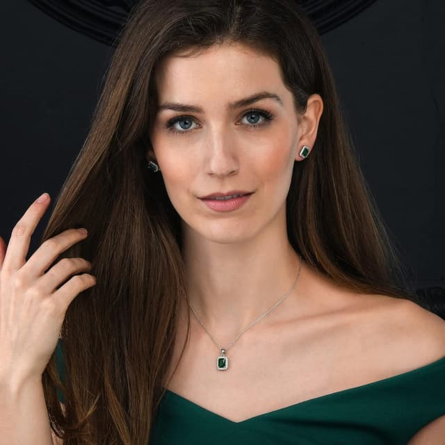 Detalle de Orecchini Diamond Treats in argento sterling 925 con taglio smeraldo e zirconi colorati