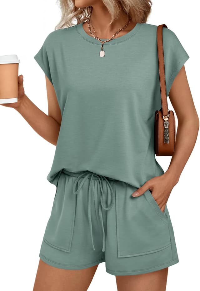 Detalle de AUTOMET Womens Crew Neck Two-Piece Short Set with Pockets