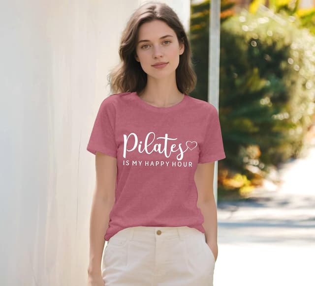 Detalle 2 de Qskall women’s Pilates T-shirt for yoga, workout and everyday wear