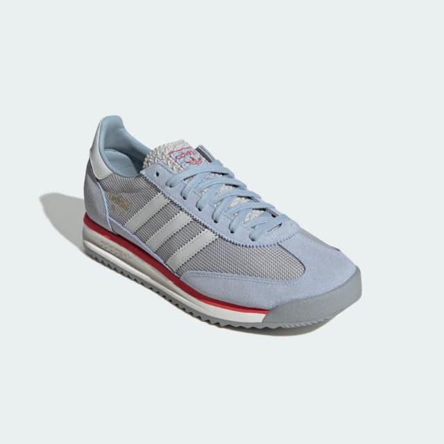 Detalle de adidas Zapatilla SL 72 RS en azul: estilo retro para el día a día