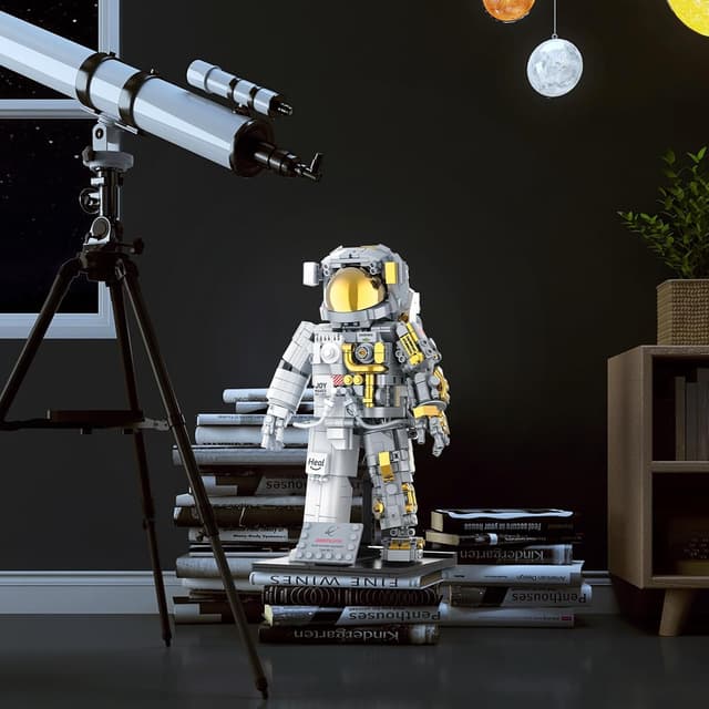 Detalle de JMBricklayer Space Astronaut Building Toy (1008 Pieces) with Display Stand for Adults & Teens 14+