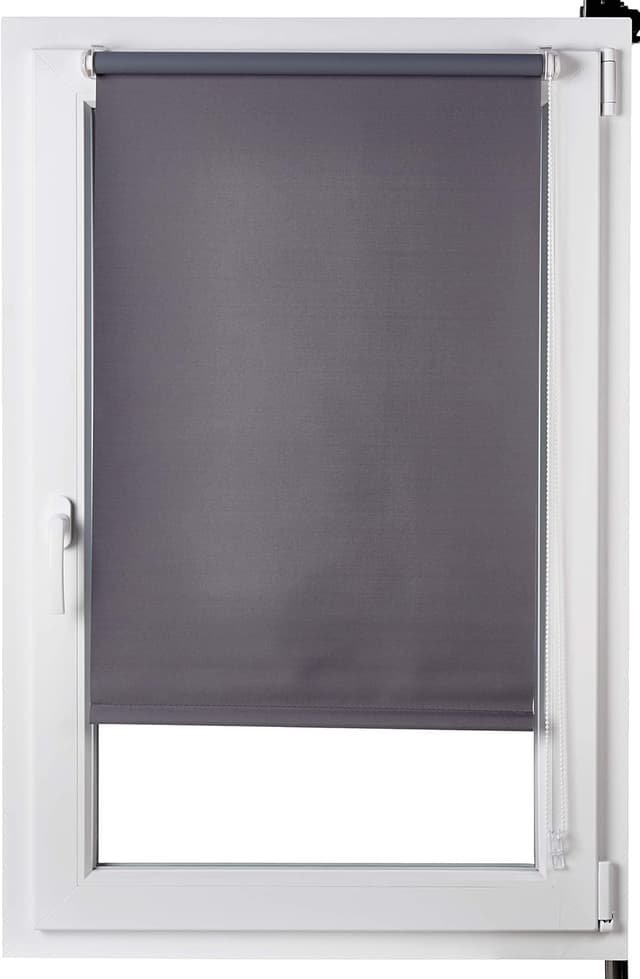 Detalle 2 de Amazon Basics Blackout Roller Blind 86 x 150 cm 🪟